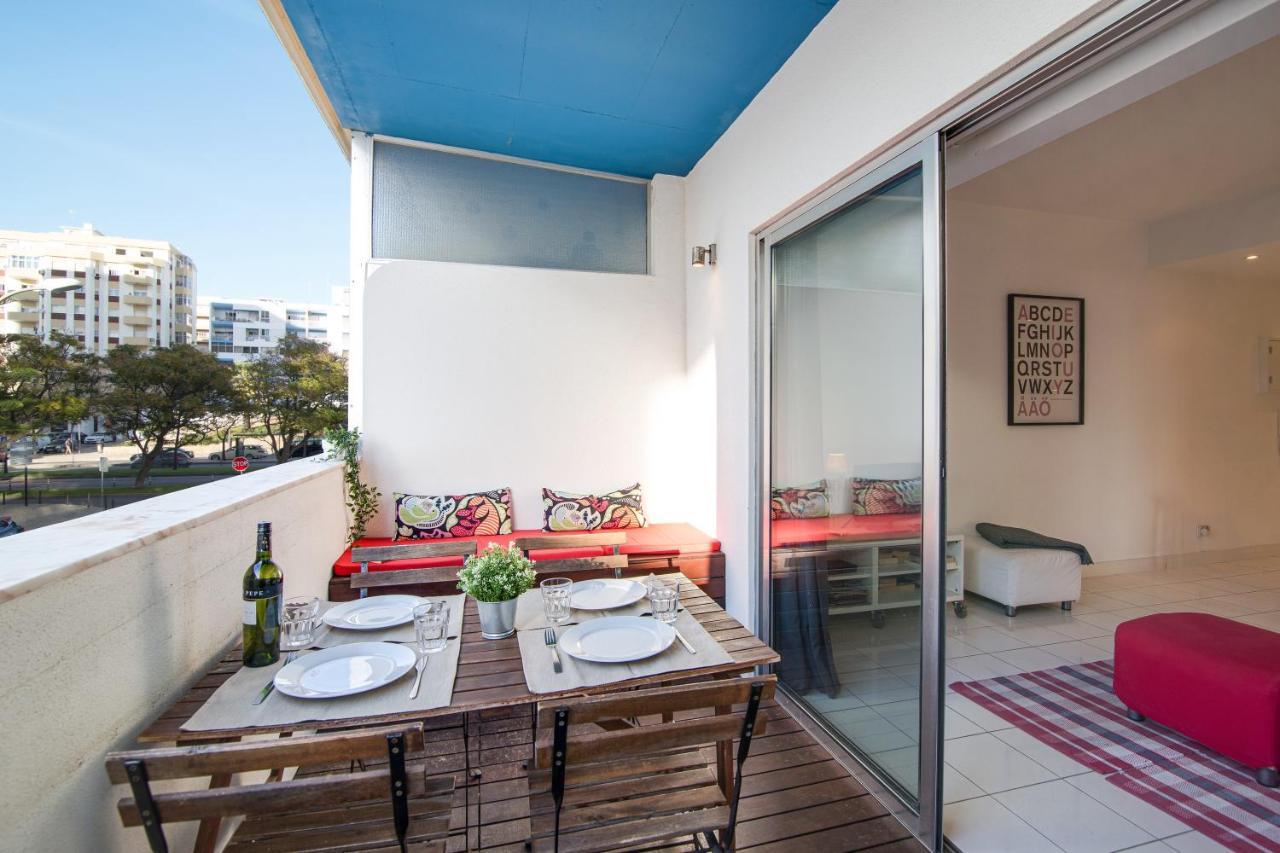 Modern Apartment By The Sea Quarteira Eksteriør bilde
